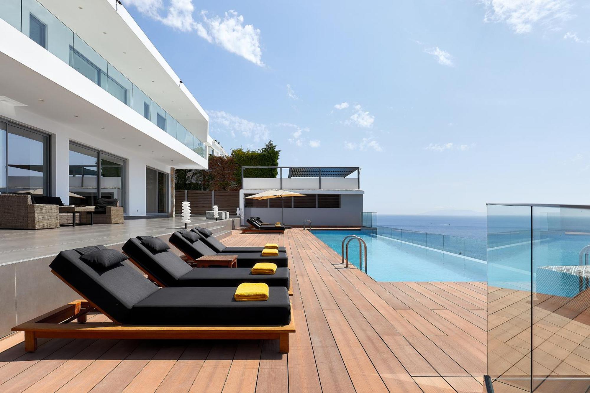 Beachfront Villa In Crete - Epavli Luxury Villa Agia Pelagia  Buitenkant foto