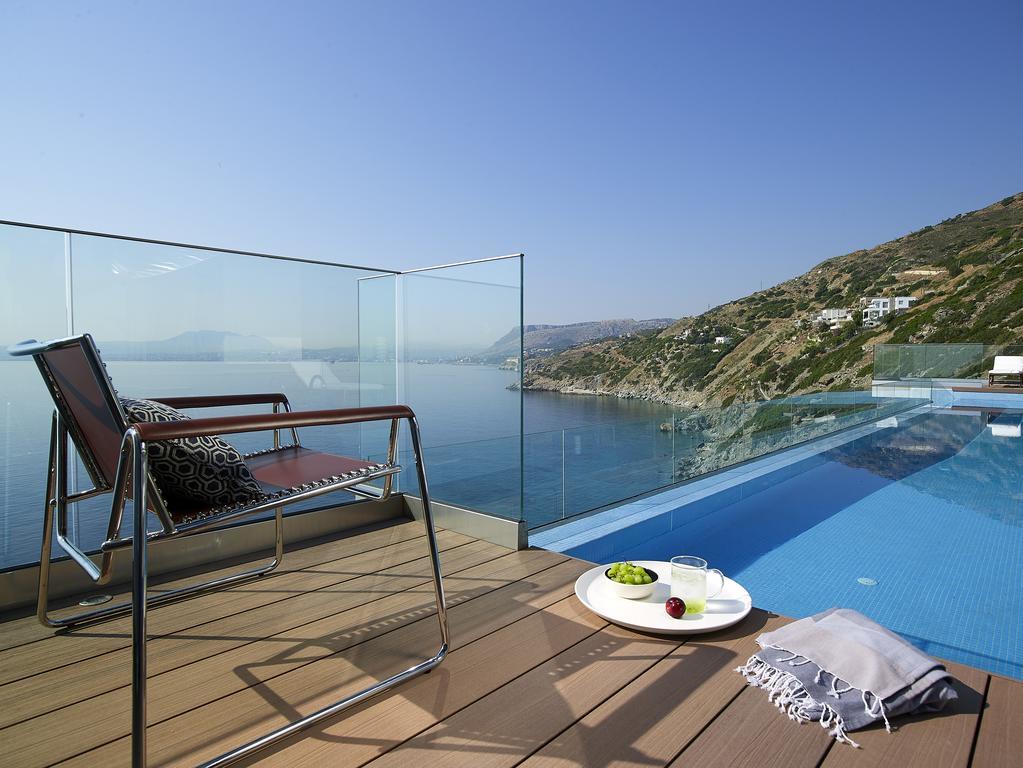 Beachfront Villa In Crete - Epavli Luxury Villa Agia Pelagia  Buitenkant foto