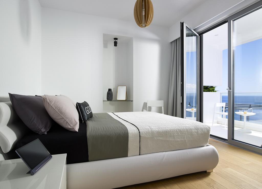 Beachfront Villa In Crete - Epavli Luxury Villa Agia Pelagia  Buitenkant foto